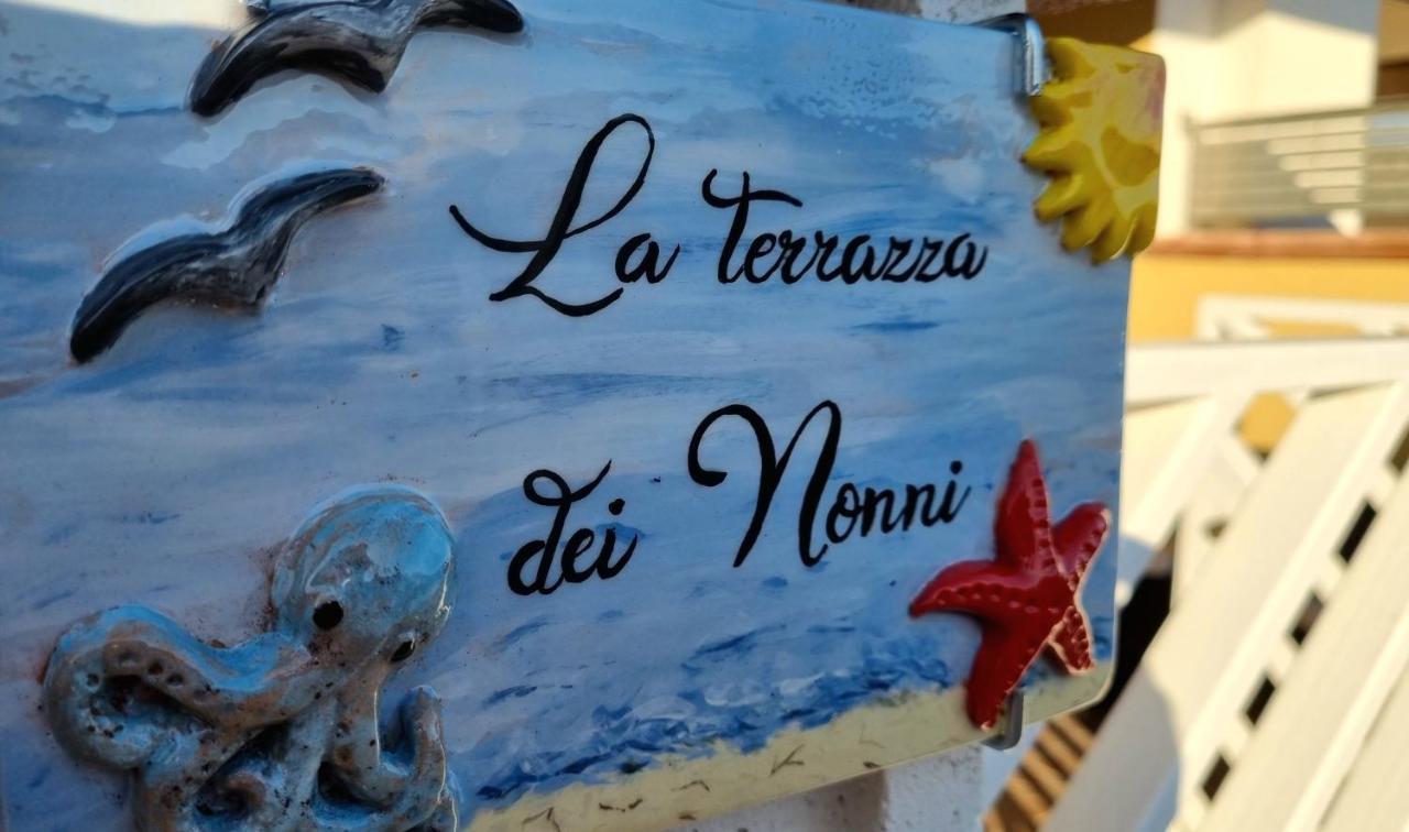 La Terrazza Dei Nonni Daire Torre Specchia Ruggeri Dış mekan fotoğraf